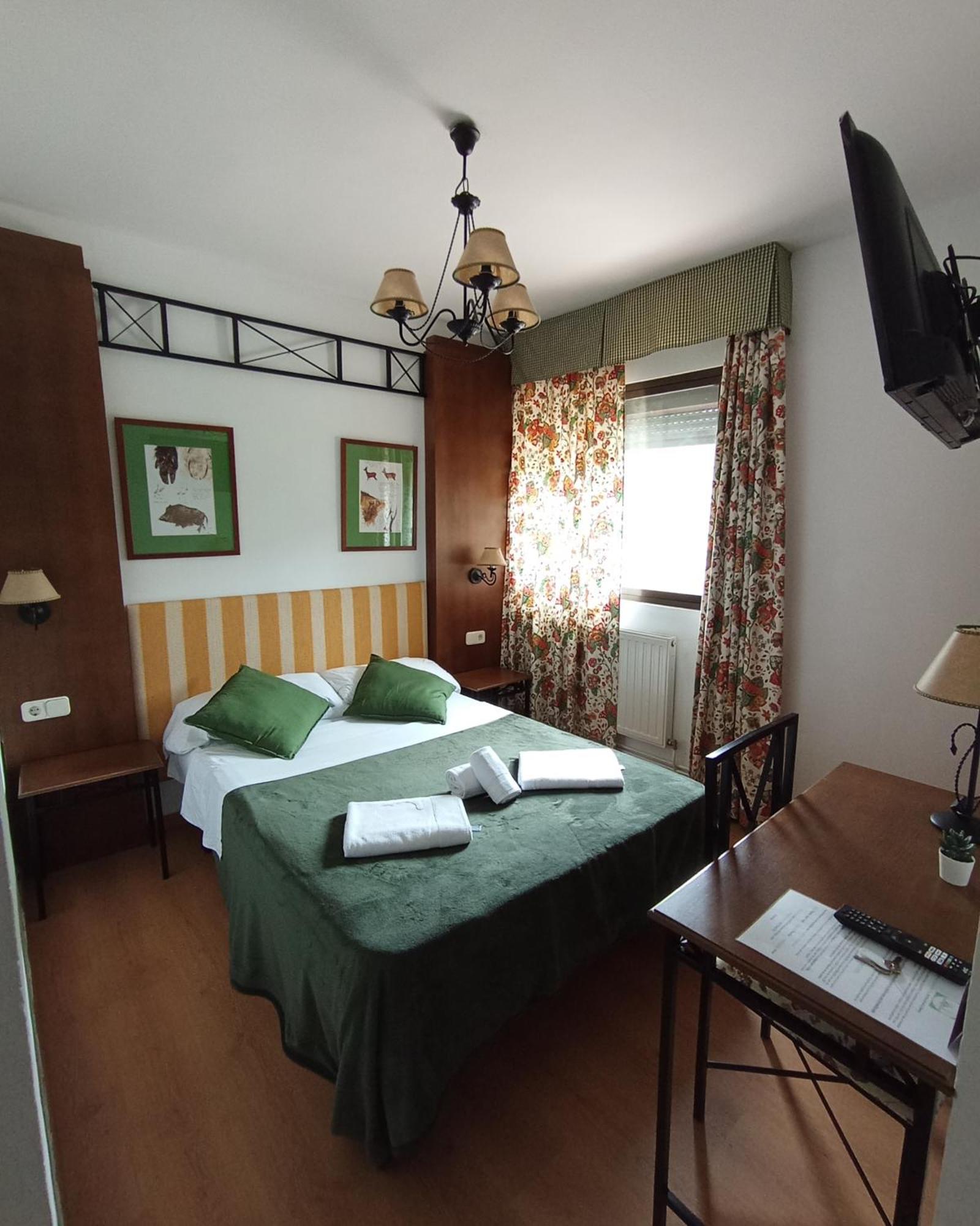 Hostal Rural Alto Tajo Poveda Poveda de la Sierra Екстериор снимка