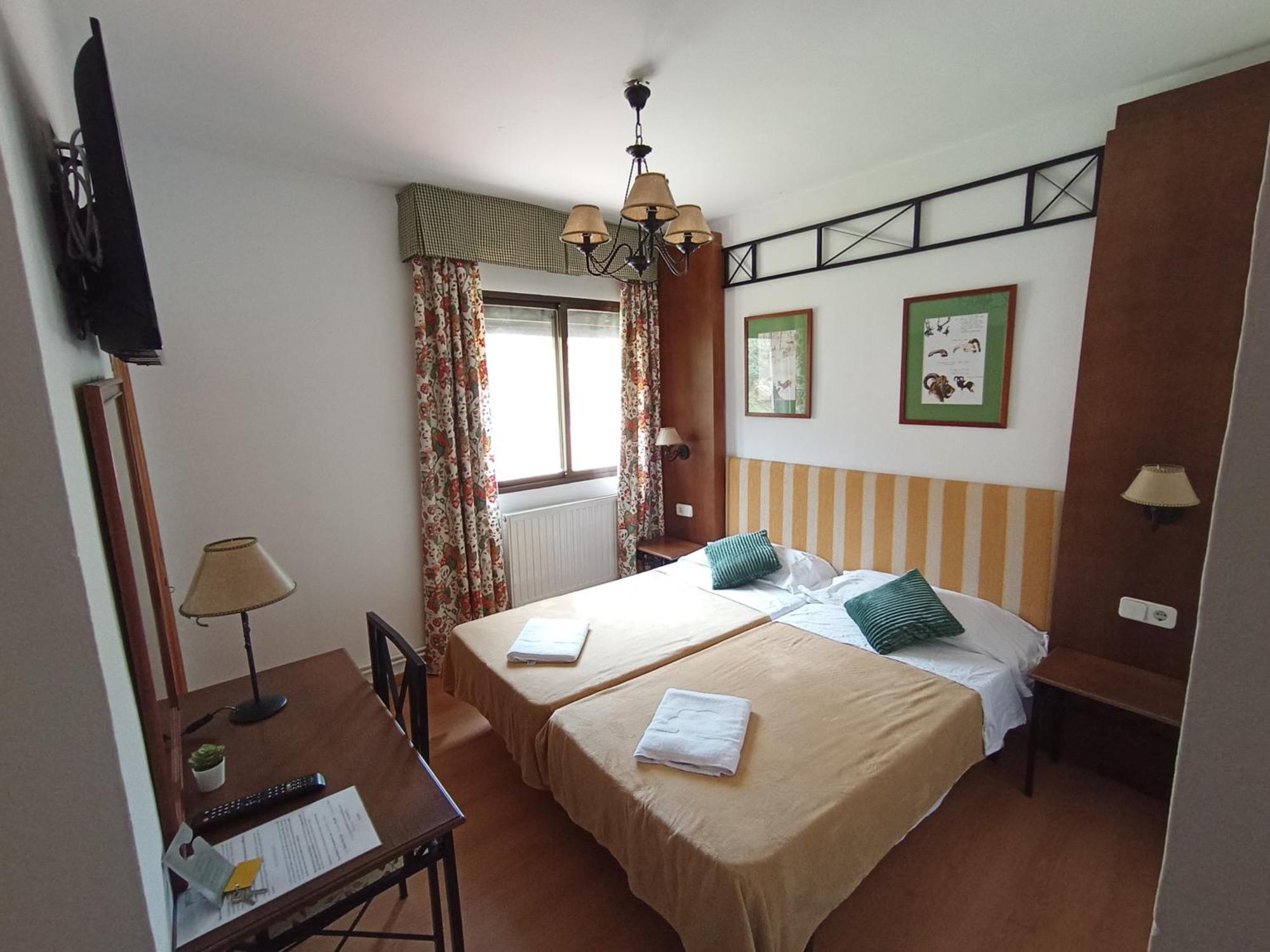 Hostal Rural Alto Tajo Poveda Poveda de la Sierra Екстериор снимка