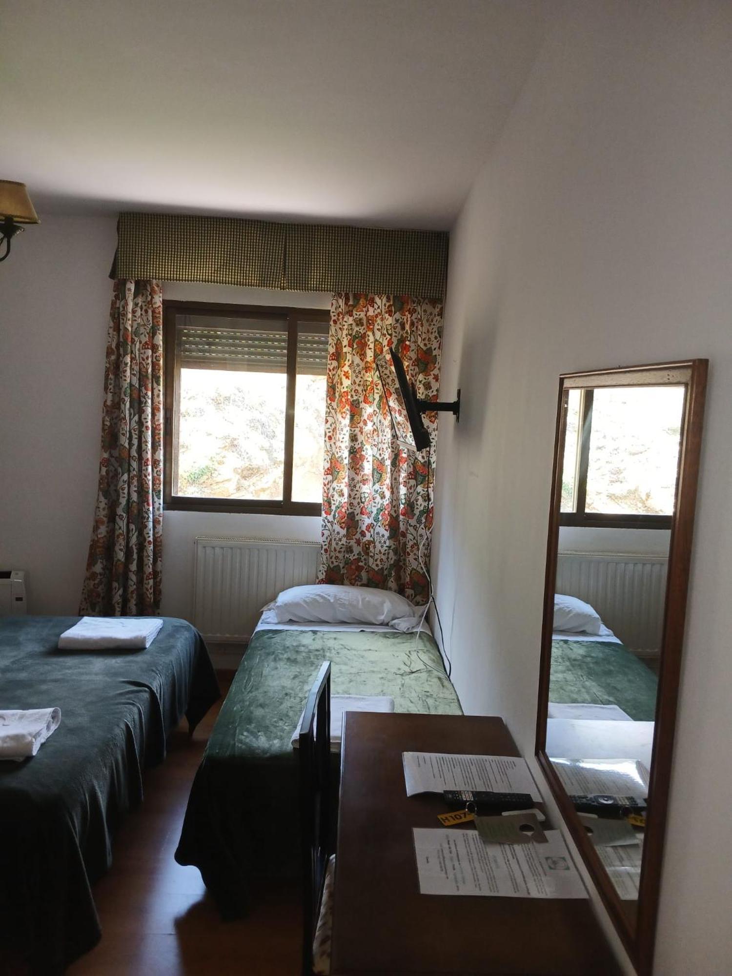 Hostal Rural Alto Tajo Poveda Poveda de la Sierra Екстериор снимка